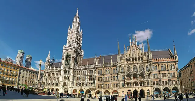 Munich City Hall and Marienplatz square