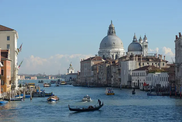 Canal Grande Chiesa della Salute e Dogana dal ponte dell Accademia